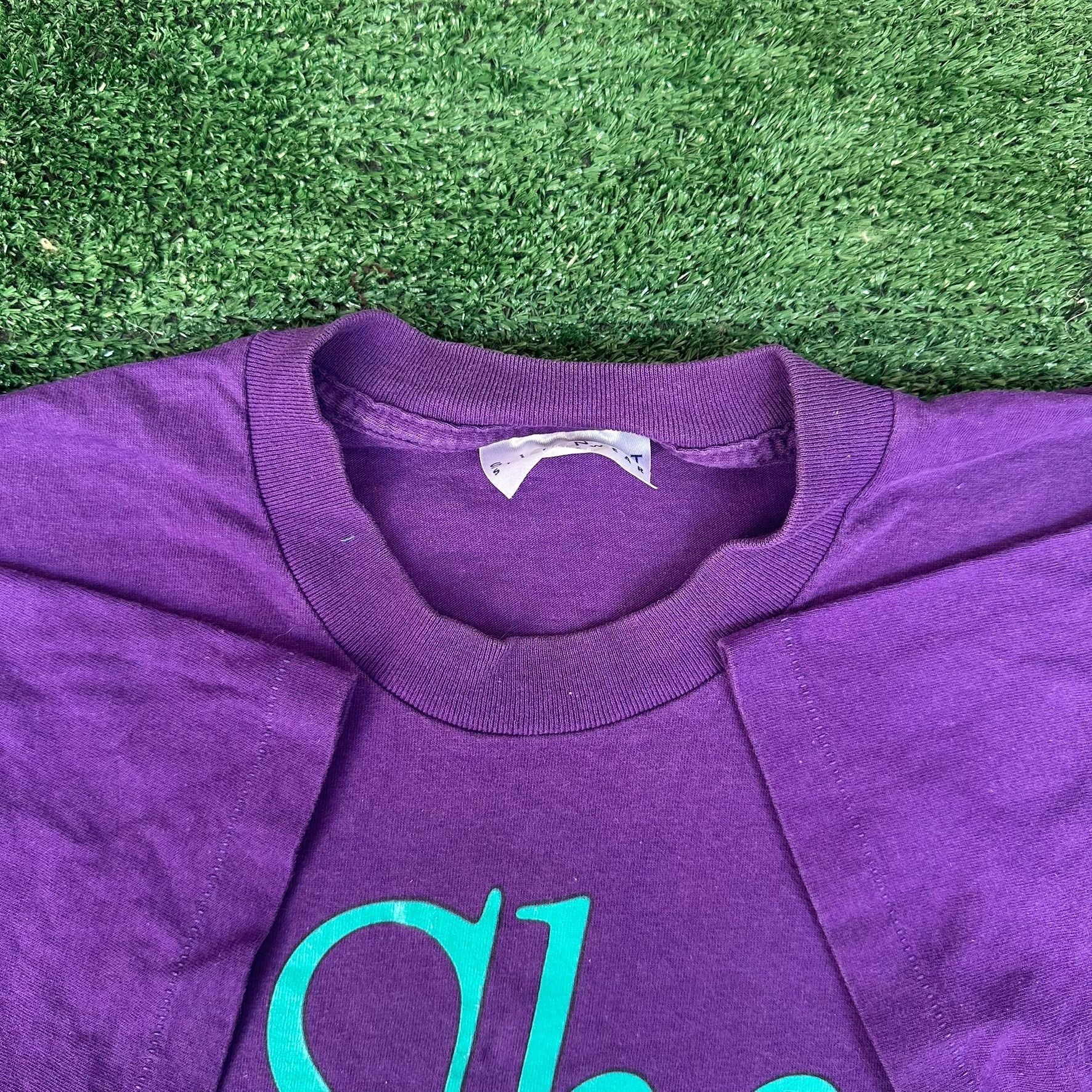 Vintage Vintage 90s Roseanne She Who Must Be Obeyed T-Shirt Purple M Size US M / EU 48-50 / 2 - 3 Thumbnail