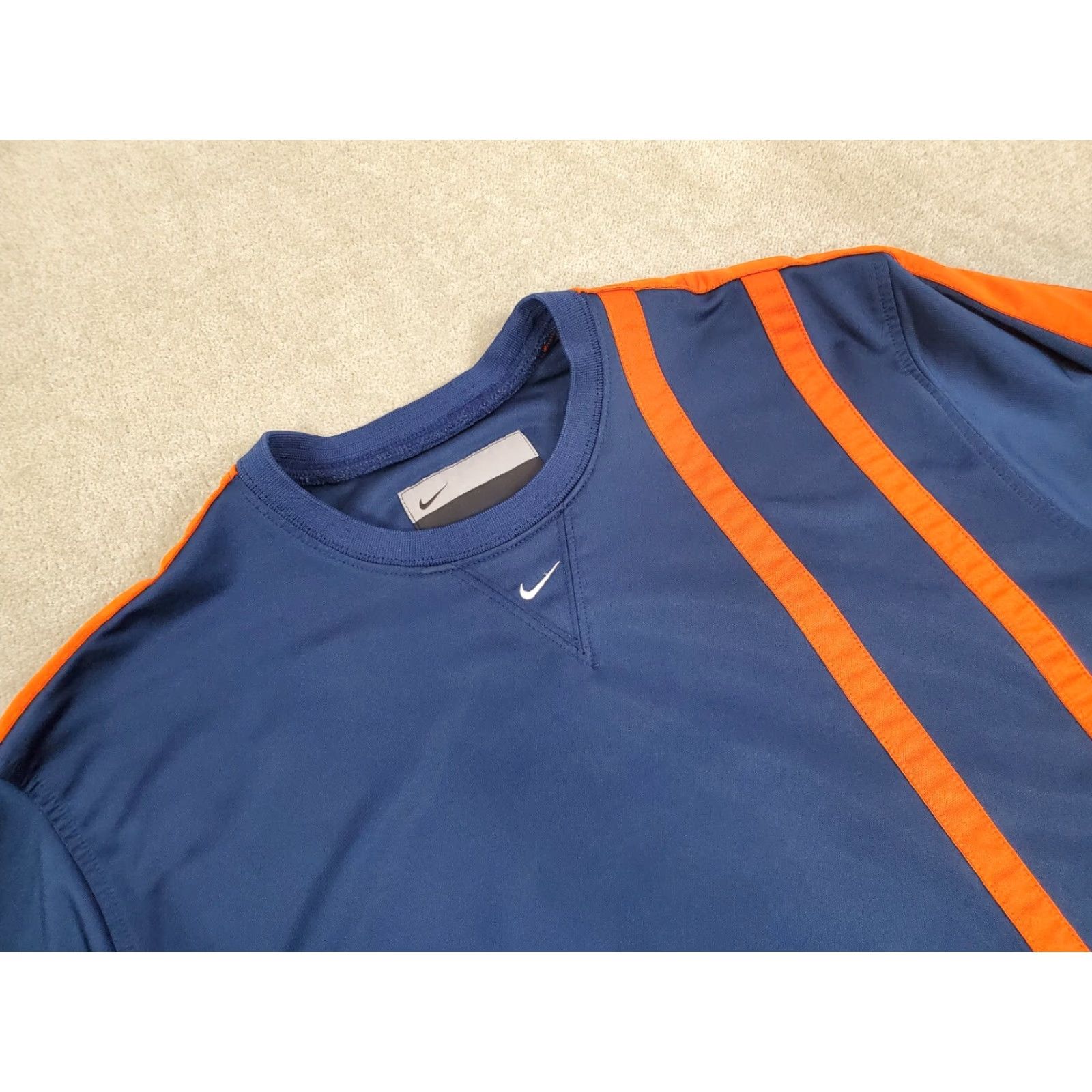 Nike Vintage Nike Mens Sweatshirt XL Blue Orange Swoosh Fall 90s User: Vintage Nike Mens Sweatshirt XL Blue Orange Swoosh Fall 90s Size US XL / EU 56 / 4 - 2 Thumbnail