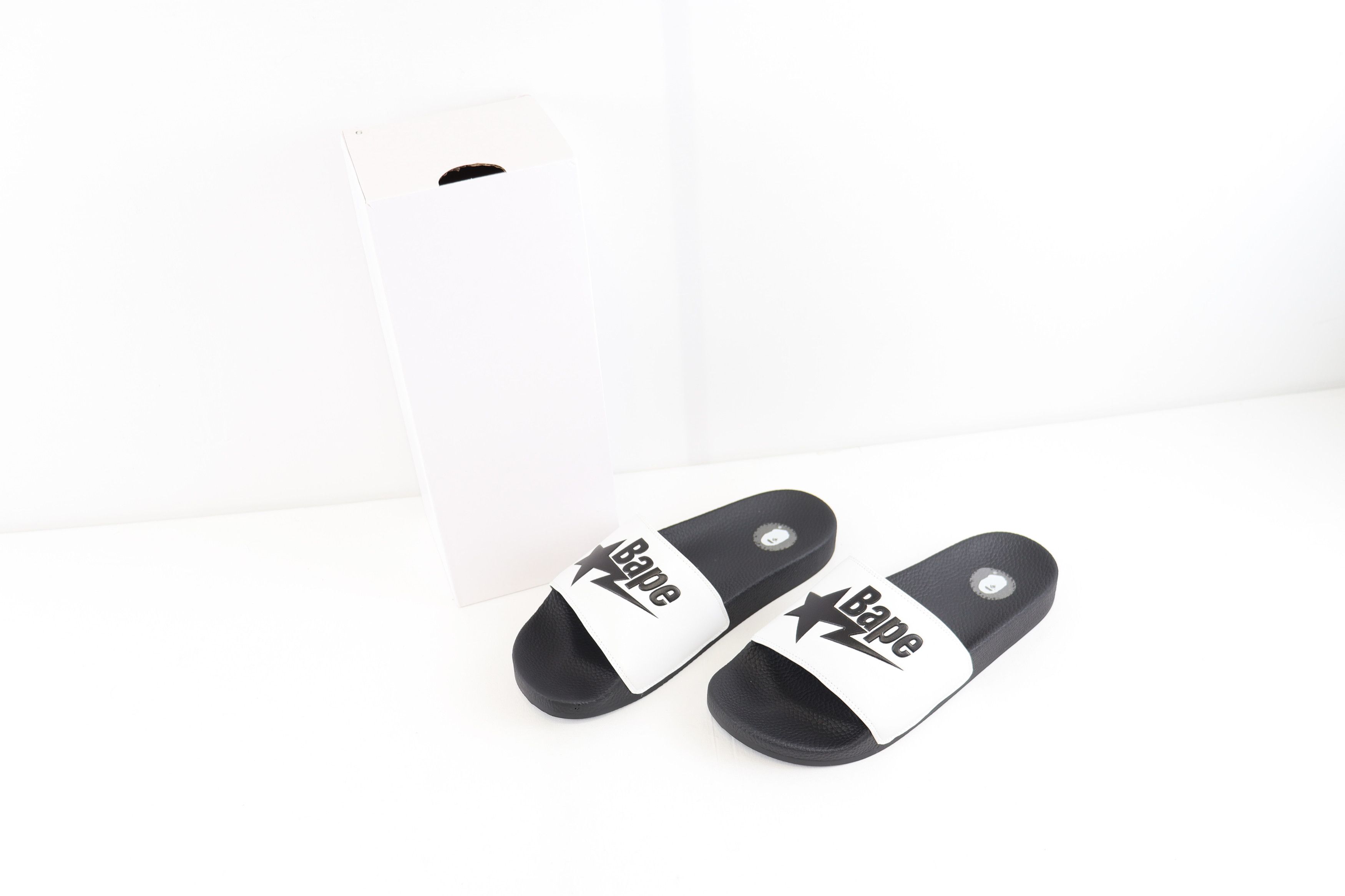 Bape o1rshd1 Bapesta Slides Sandals in Black White Size US 9 / EU 42 - 11 Thumbnail