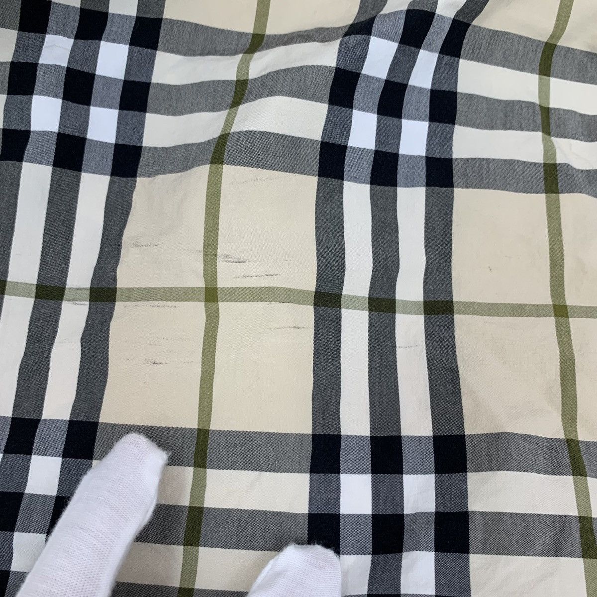Burberry Burberry Khaki Classic Check Short Sleeve Shirt K26WX Size US M / EU 48-50 / 2 - 7 Thumbnail