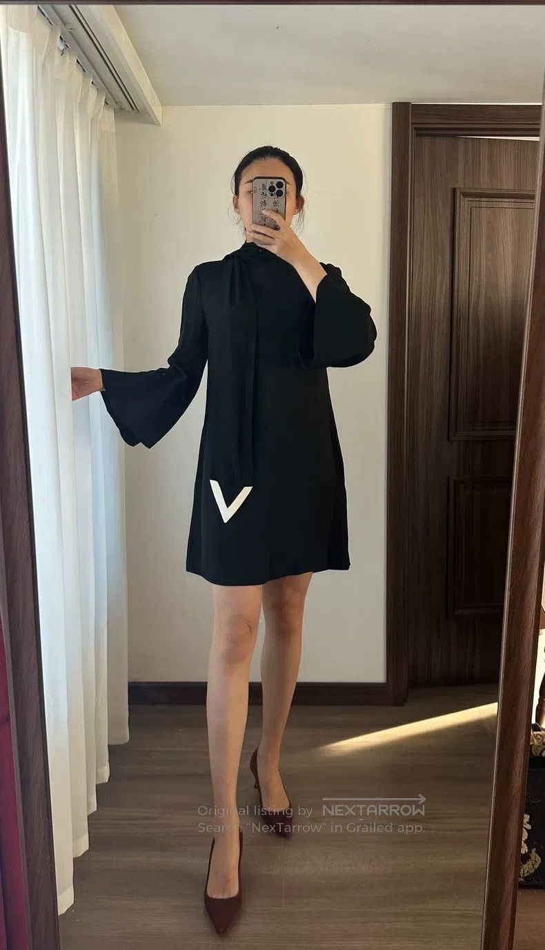 Valentino Valentino dress Size S / US 4 / IT 40 - 2 Thumbnail