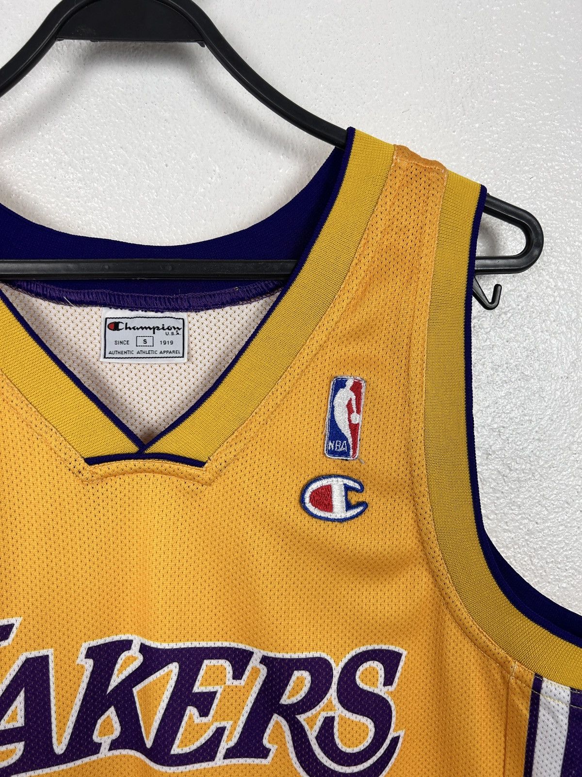 Champion 90s Kobe Bryant #8 Los Angeles Lakers Champion Jersey Size US S / EU 44-46 / 1 - 2 Thumbnail