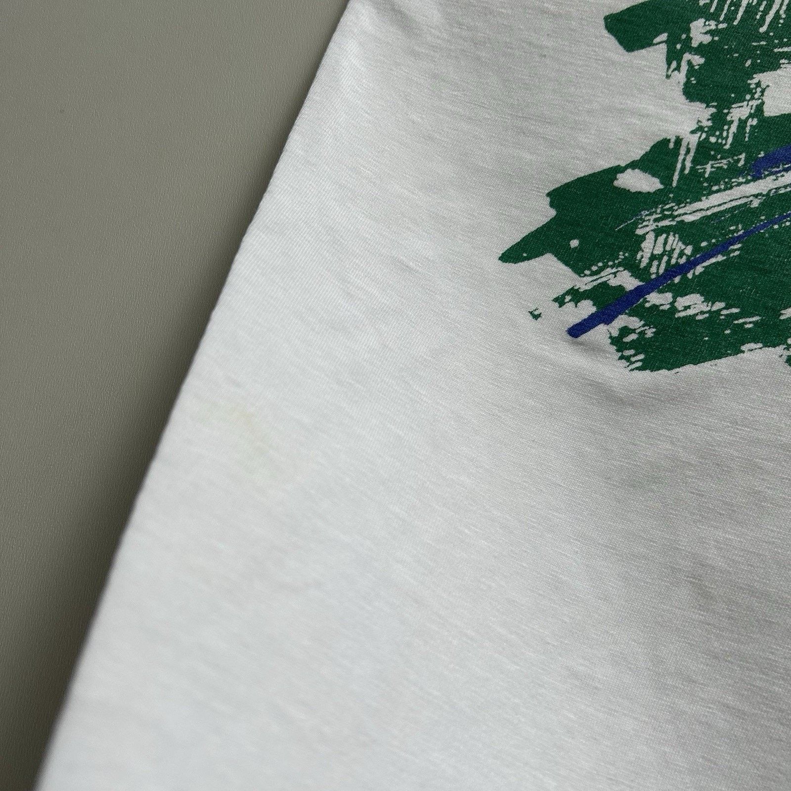 Umbro Vintage 90s Umbro T Shirt Large USA Made Distressed Soccer Size US L / EU 52-54 / 3 - 14 Thumbnail