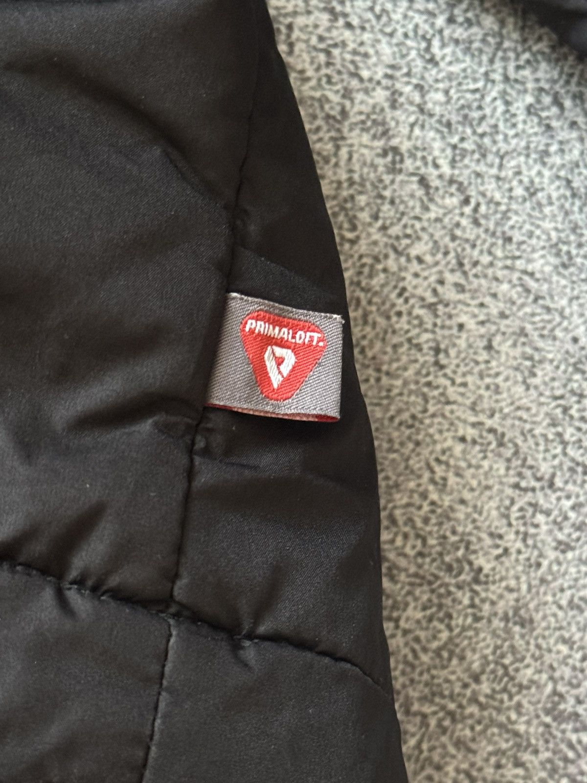 Helly Hansen Helly Hansen XL black zip jacket bomber primaloft lining Size US XL / EU 56 / 4 - 15 Thumbnail