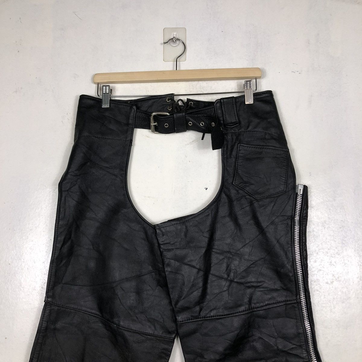 Genuine Leather × Vintage 📌VINTAGE COW BOY RIDER LEATHER RACING UNIVERSAL RIDER USA Size US 32 / EU 48 - 5 Thumbnail