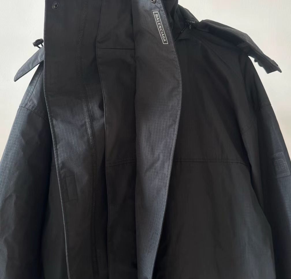 Balenciaga BALENCIAGA FW20 24/7 NEWS News Embroidered lo 2412-Nextarrow Size US S / EU 44-46 / 1 - 3 Thumbnail