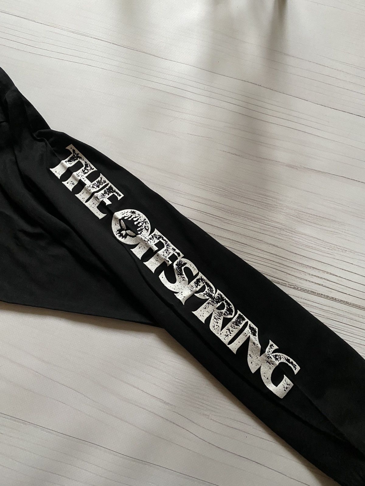 Band Tees Vintage 90’s The Offspring skull y2k longsleeve t shirt Size US XL / EU 56 / 4 - 5 Thumbnail
