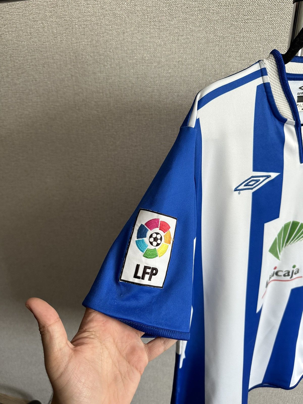 Umbro 2005/06 Umbro Malaga Vintage Soccer Jersey Size US M / EU 48-50 / 2 - 2 Thumbnail