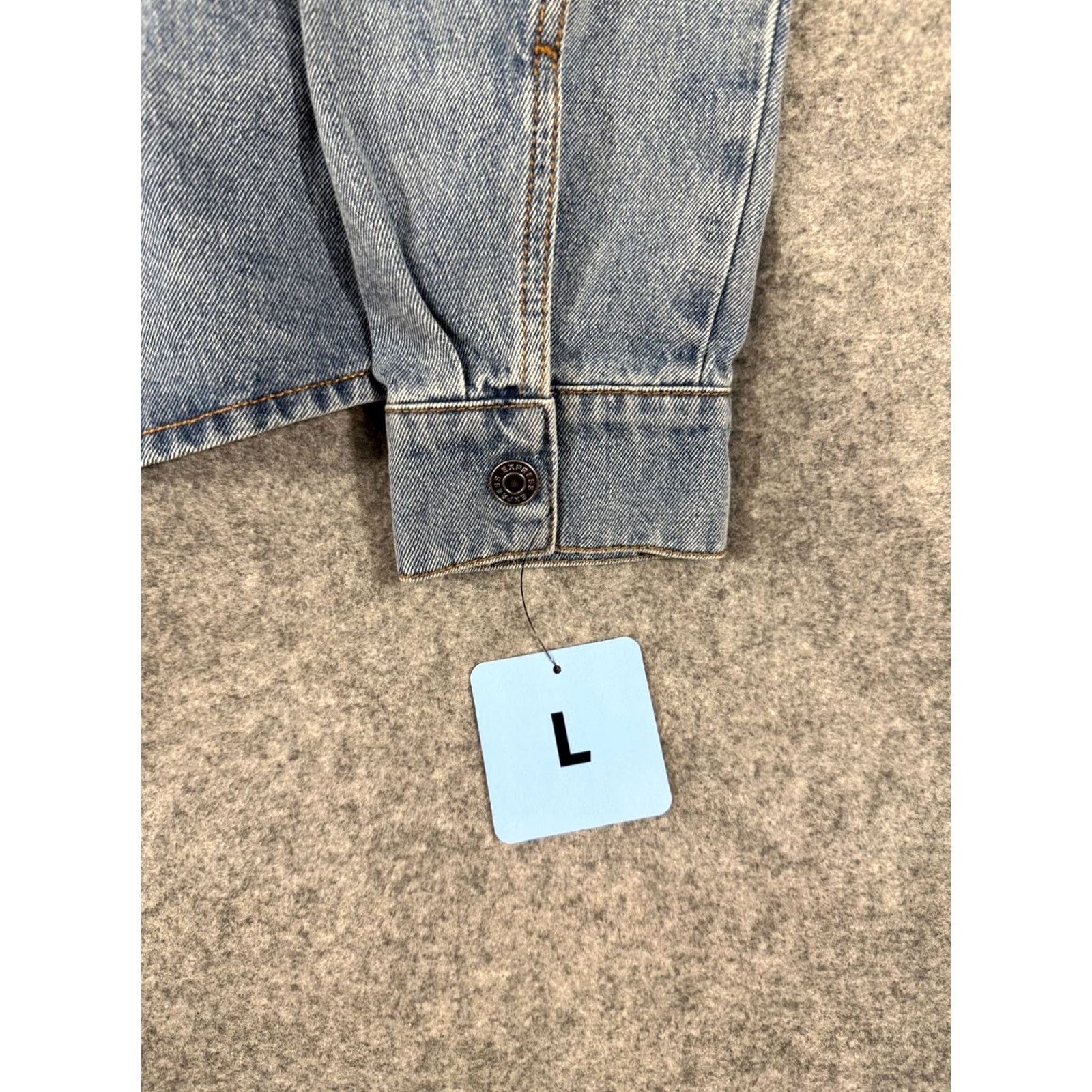 Express Express Denim Jacket Womens L Blue Snap Front Pockets NWOT Jacket Size L / US 10 / IT 46 - 6 Thumbnail
