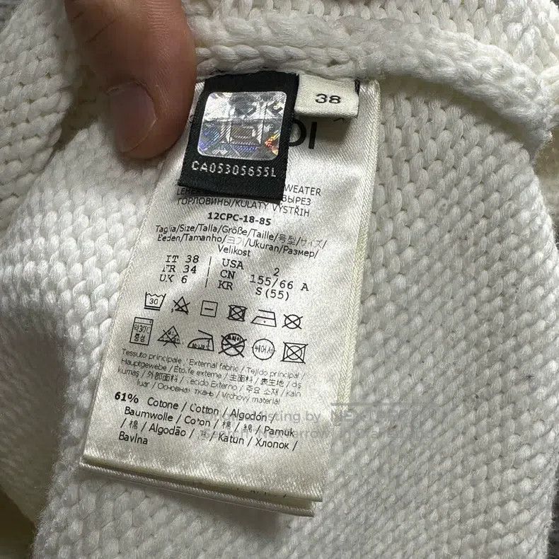 Fendi Fendi Embroidered Logo White Knit Sweater Size XS / US 0-2 / IT 36-38 - 4 Thumbnail