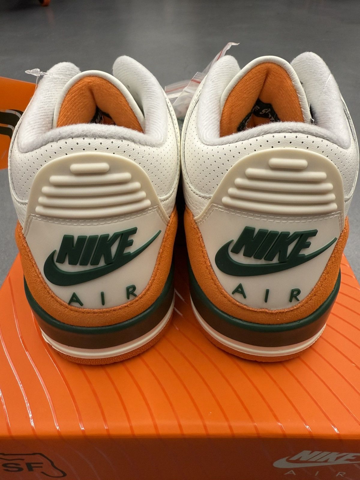 Nike 2025 Jordan 3 Retro SP SoleFly Miami Size US 10 / EU 43 - 5 Thumbnail