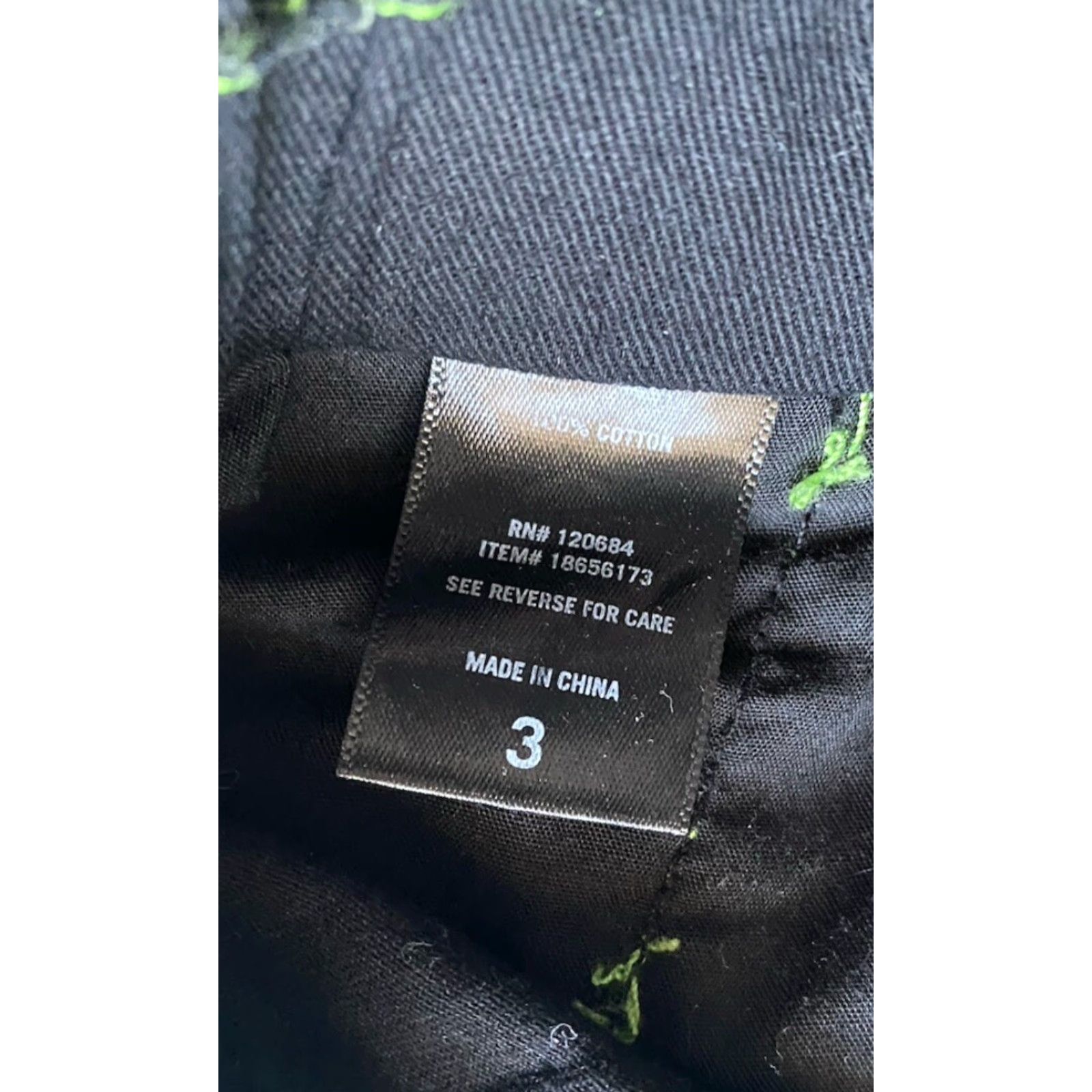 Hot Topic VINTAGE Hot Topic WOMENS SIZE 3 Black & Green Zip-Off Cargo Carpenter Pants Women Size 26" / US 2 / IT 38 - 6 Thumbnail