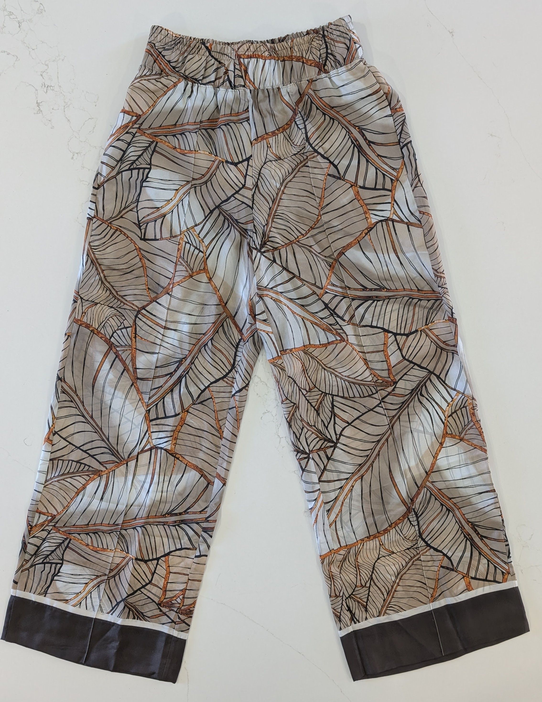 Brunello Cucinelli Brunello Cucinelli Silk Wide Leg Leaf Print Beige Size 2 Size 26" / US 2 / IT 38 - 1 Thumbnail