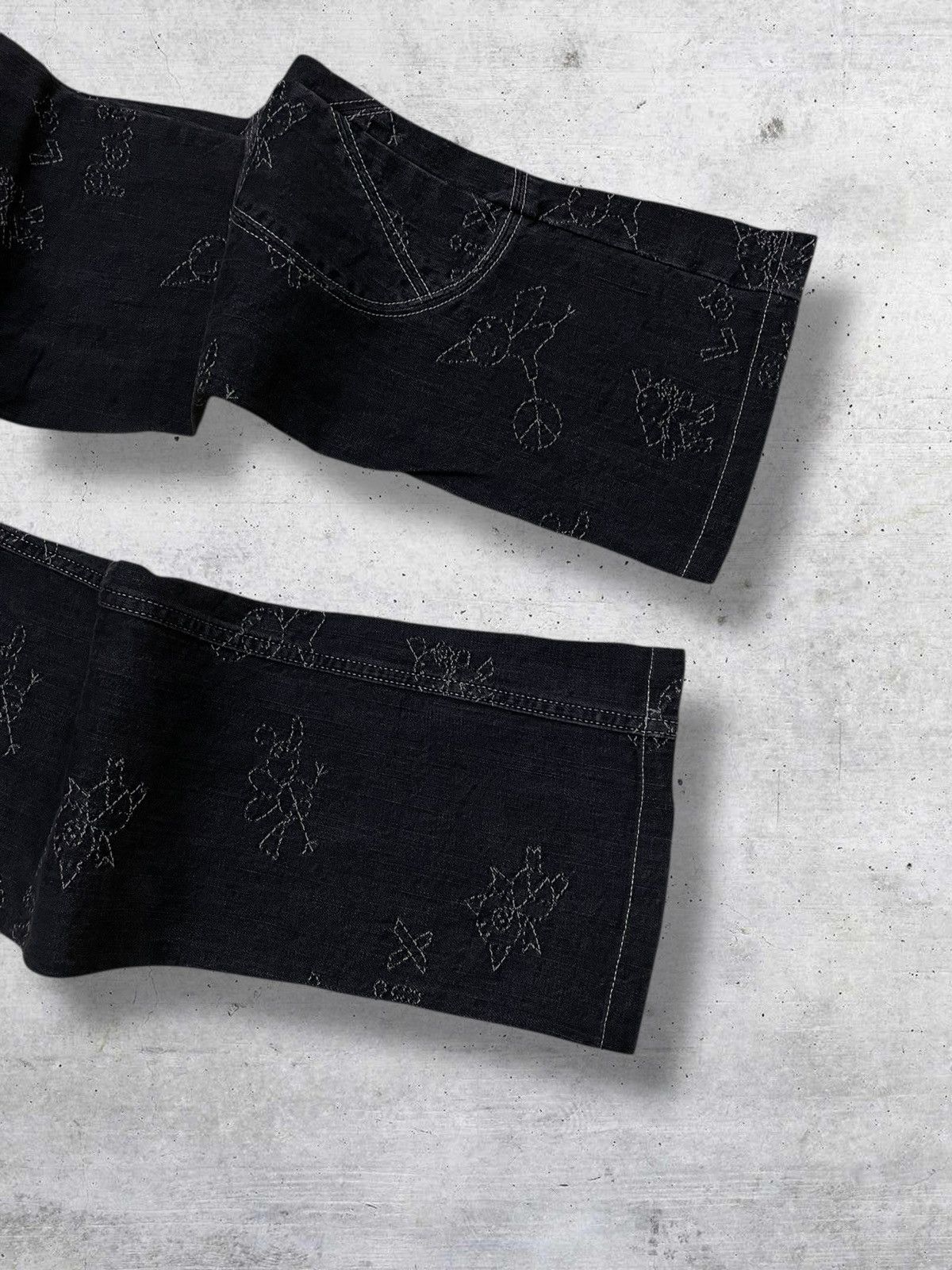 Hysteric Glamour VINTAGE OLLEBOREBLA OG JAPAN DESIGNER STREETWEAR PEACE DENIM Size US 27 - 12 Thumbnail