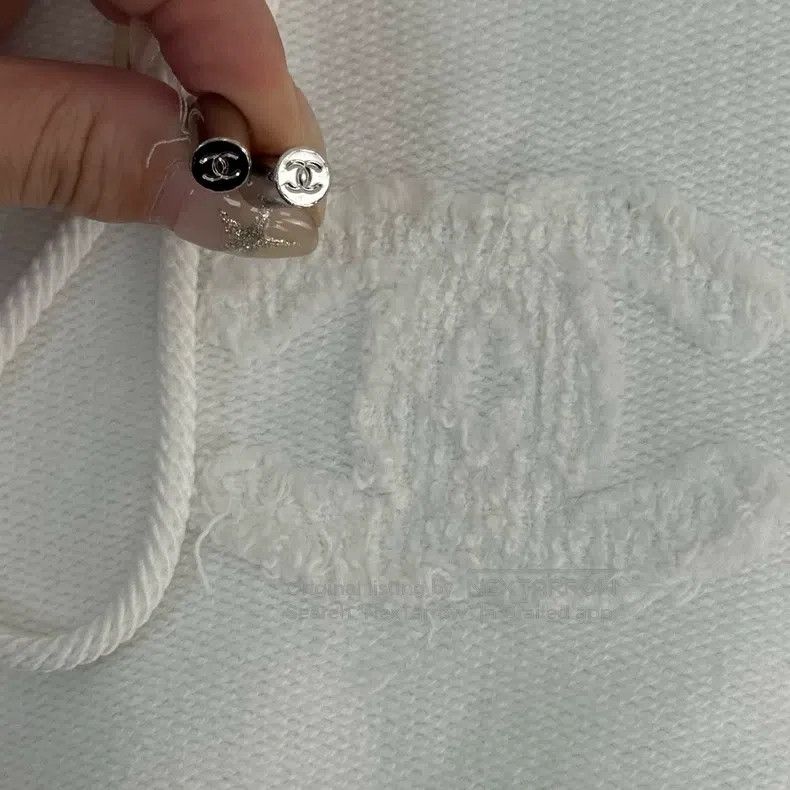 Chanel Chanel White letter logo towel material hooded sweatshirt Size M / US 6-8 / IT 42-44 - 8 Thumbnail