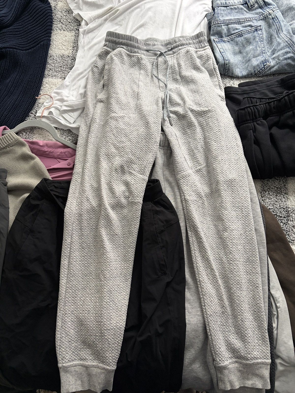 Lululemon Lululemon at Ease Joggers Grey Size US 29 - 1 Thumbnail