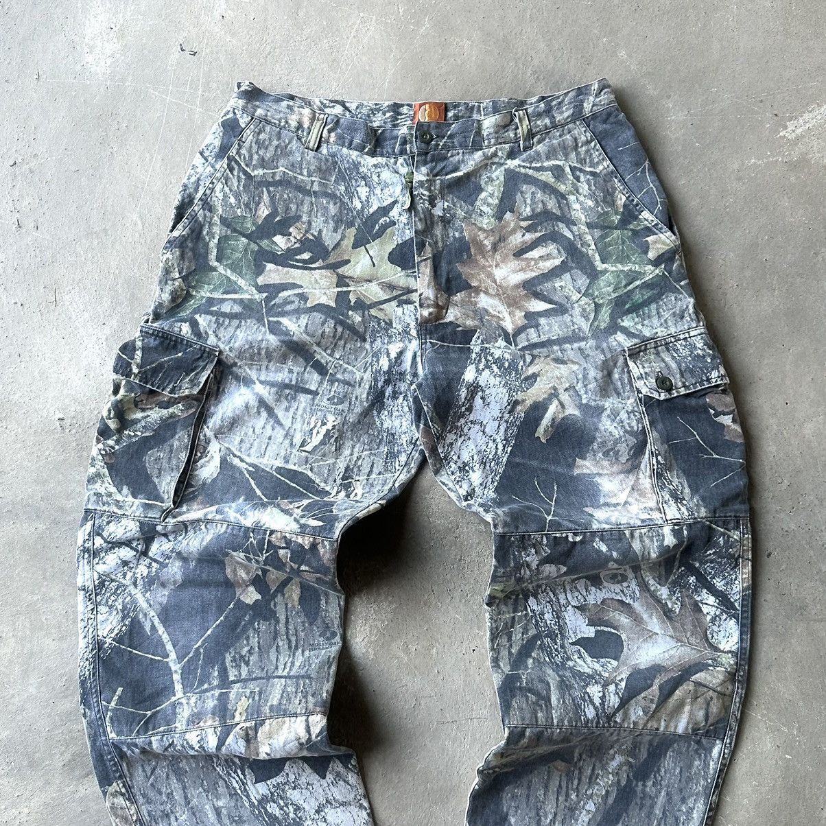 Carhartt (36x30) Crazy Vintage Y2K Realtree Camo Carhartt Style Baggy Size US 36 / EU 52 - 2 Thumbnail