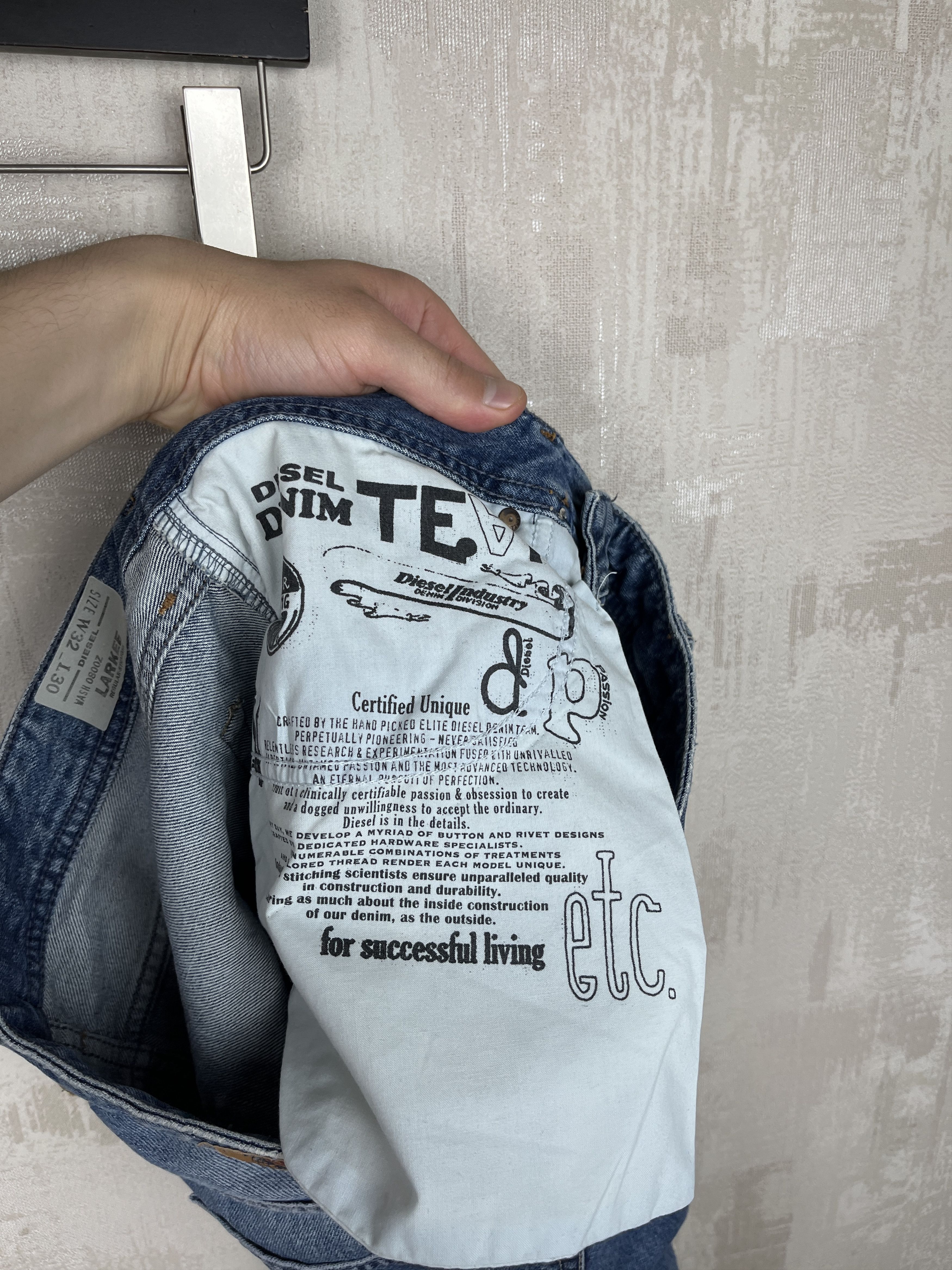 Diesel Diesel Larkee Wash 0800Z Jeans Size W32 L30 Regular Staight Size US 32 / EU 48 - 11 Thumbnail