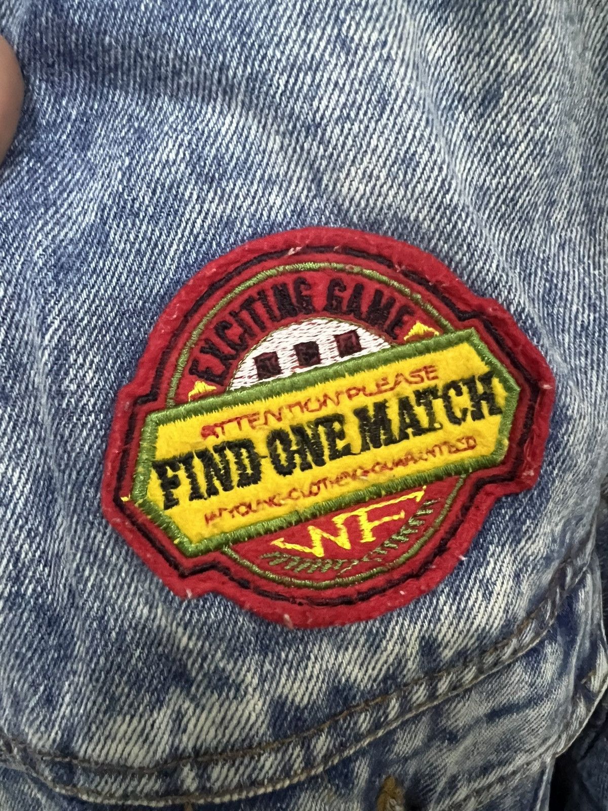 Japanese Brand Vintage 80's Wrangler Acid Wash Hotcrew Patches Denim Jacket Size US M / EU 48-50 / 2 - 9 Thumbnail