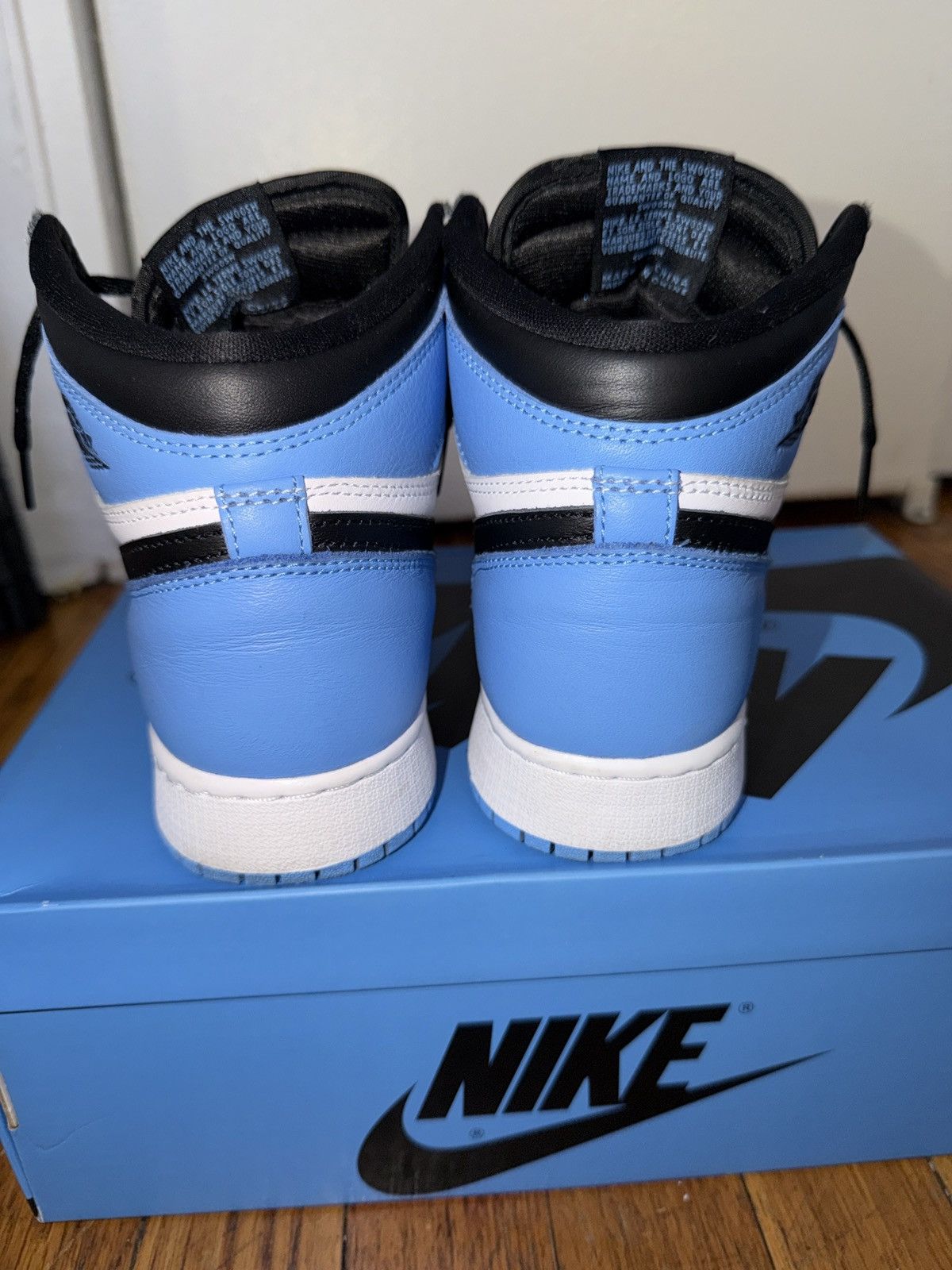 Jordan Brand AJ1 UNC TOE 7y Size US 7 / EU 40 - 6 Thumbnail