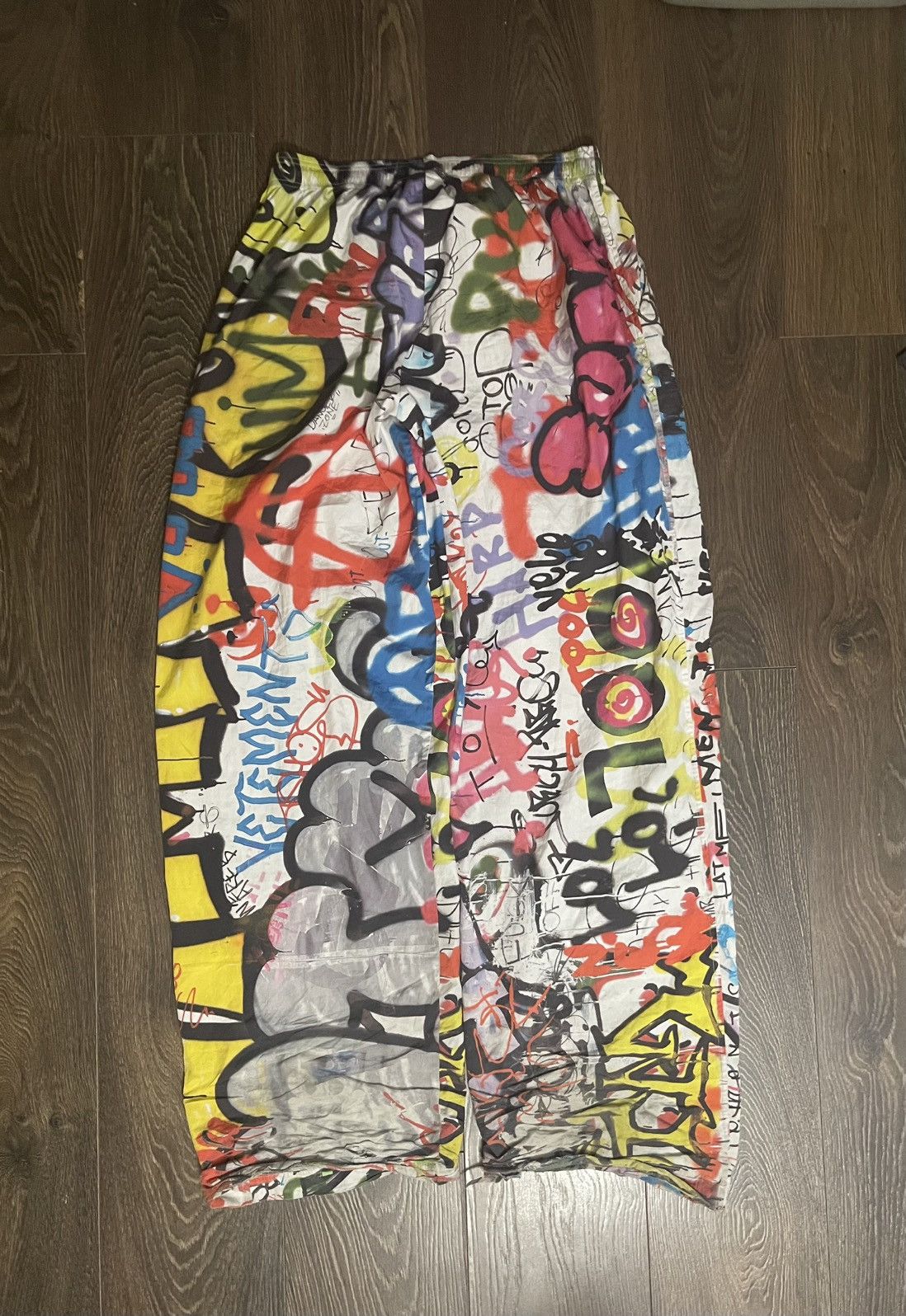 Vetements graffiti sweatpants