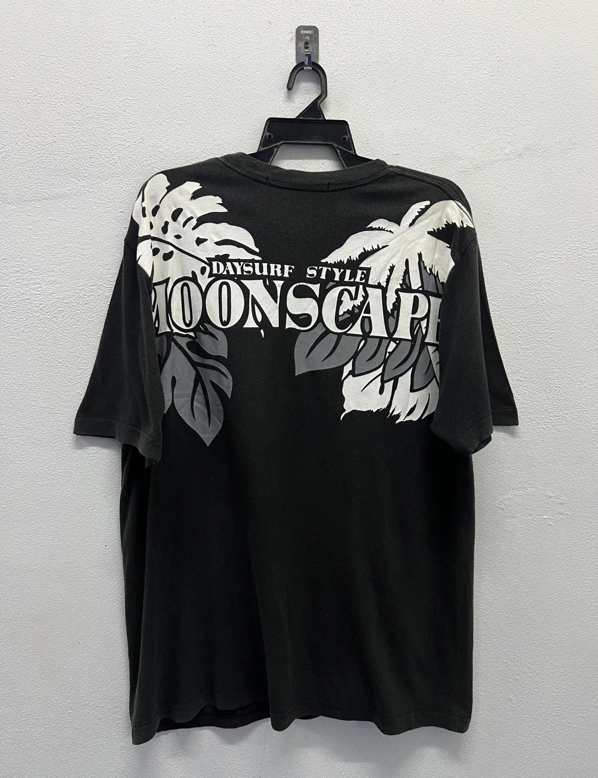 Vintage VINTAGE DAYSURF STYLE MOONSCAPE SHIRT Size US XL / EU 56 / 4 - 1 Thumbnail