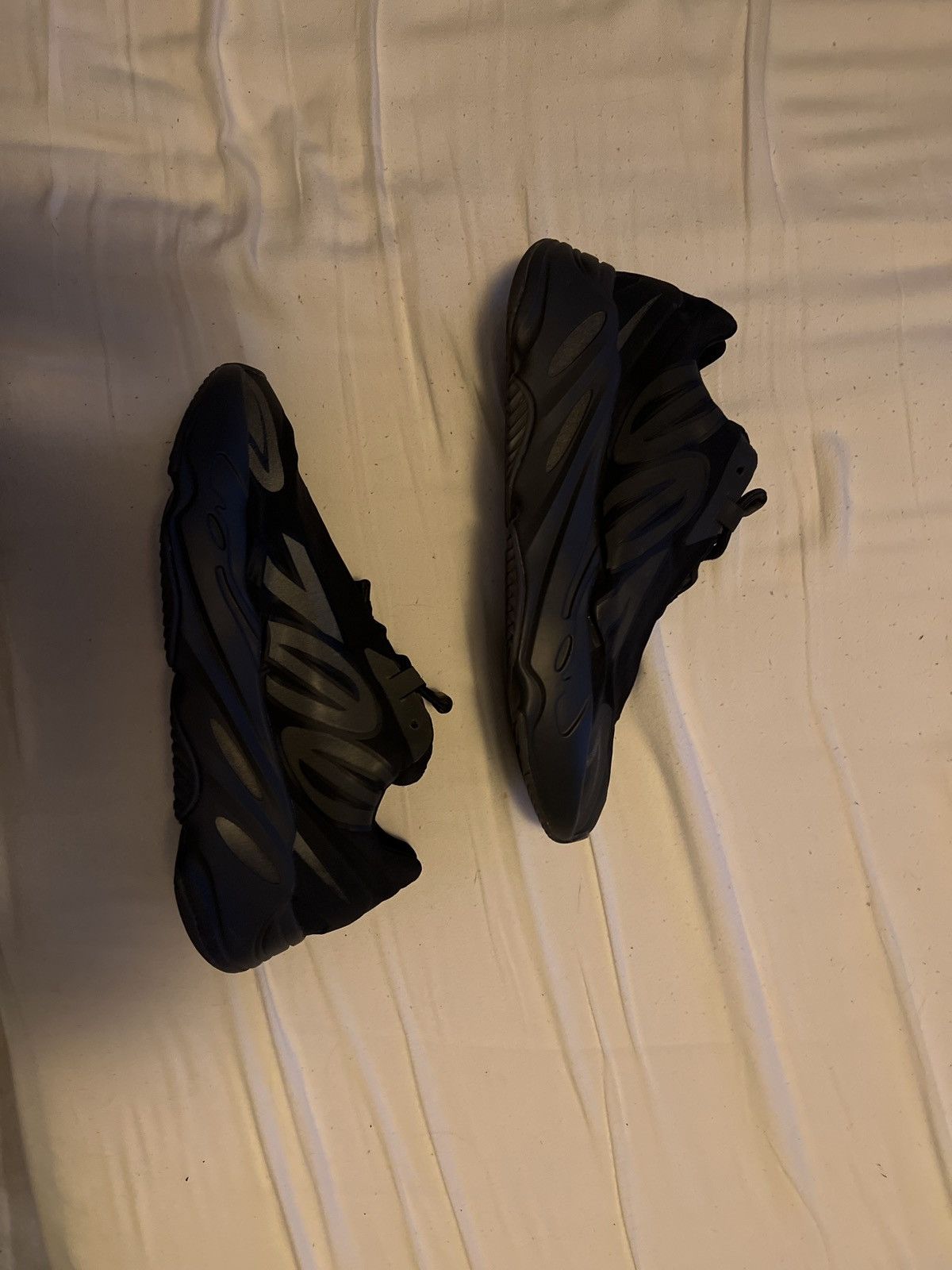 yeezy 700 mnvn black stockx