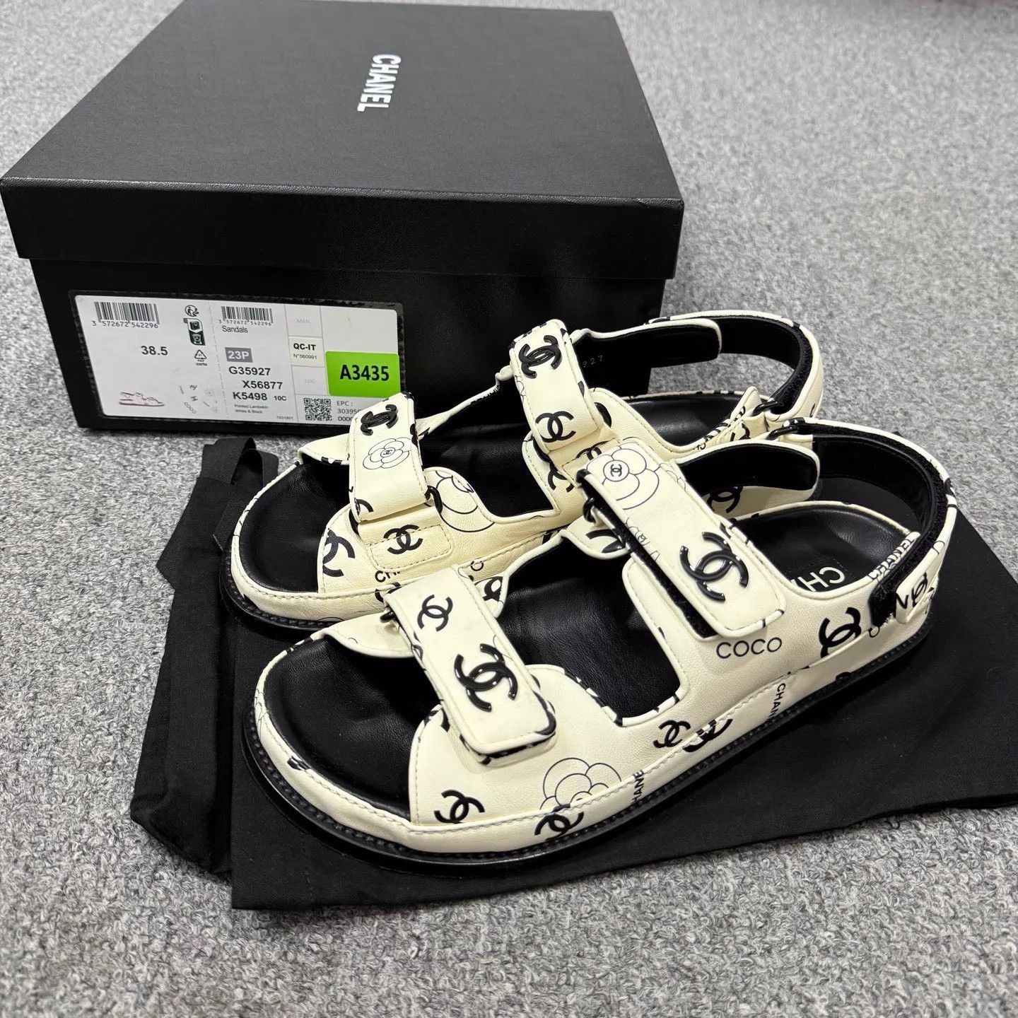 Chanel Chanel Black&White Camellia Print Sandals 38.5mint Size US 8 / IT 38 - 1 Thumbnail