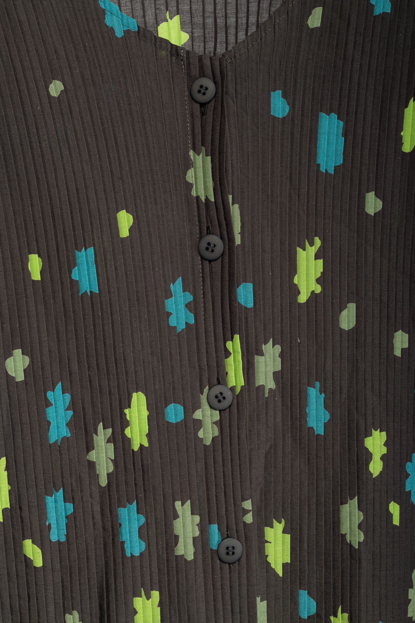 Issey Miyake Issey Miyake Green Floral Pleated Sleeveless Buttoned Top Size M / US 6-8 / IT 42-44 - 5 Thumbnail