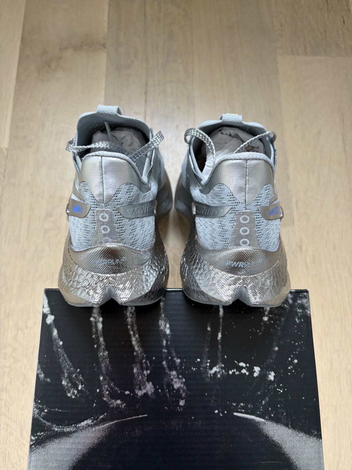 Minted New York × Saucony Saucony x Minted NY Endorphin Pro 5 Chromium Metallic Silver Size US 9.5 / EU 42-43 - 2 Thumbnail