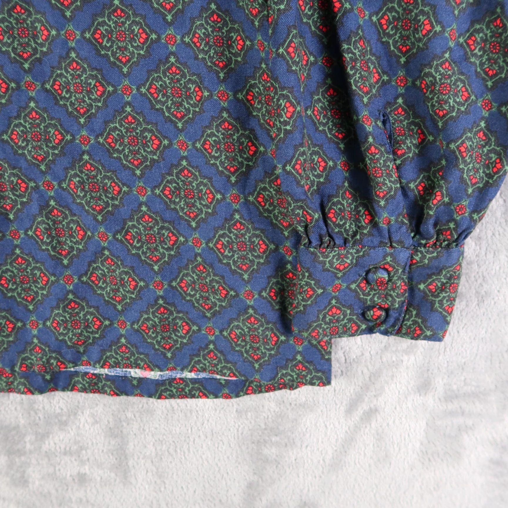 Pendleton VINTAGE Pendleton Blouse Shirt 12 Womens Paisley Floral Rayon Button Up Cardigan? Size XL / US 12-14 / IT 48-50 - 5 Thumbnail