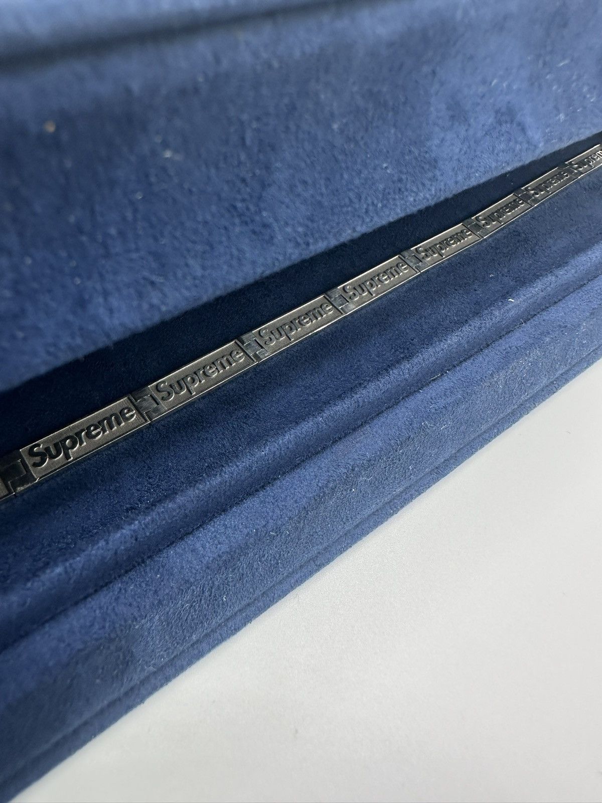 Supreme Supreme X Jacob and Co Sterling Silver Boxlogo Bracelet L/XL Size ONE SIZE - 6 Thumbnail