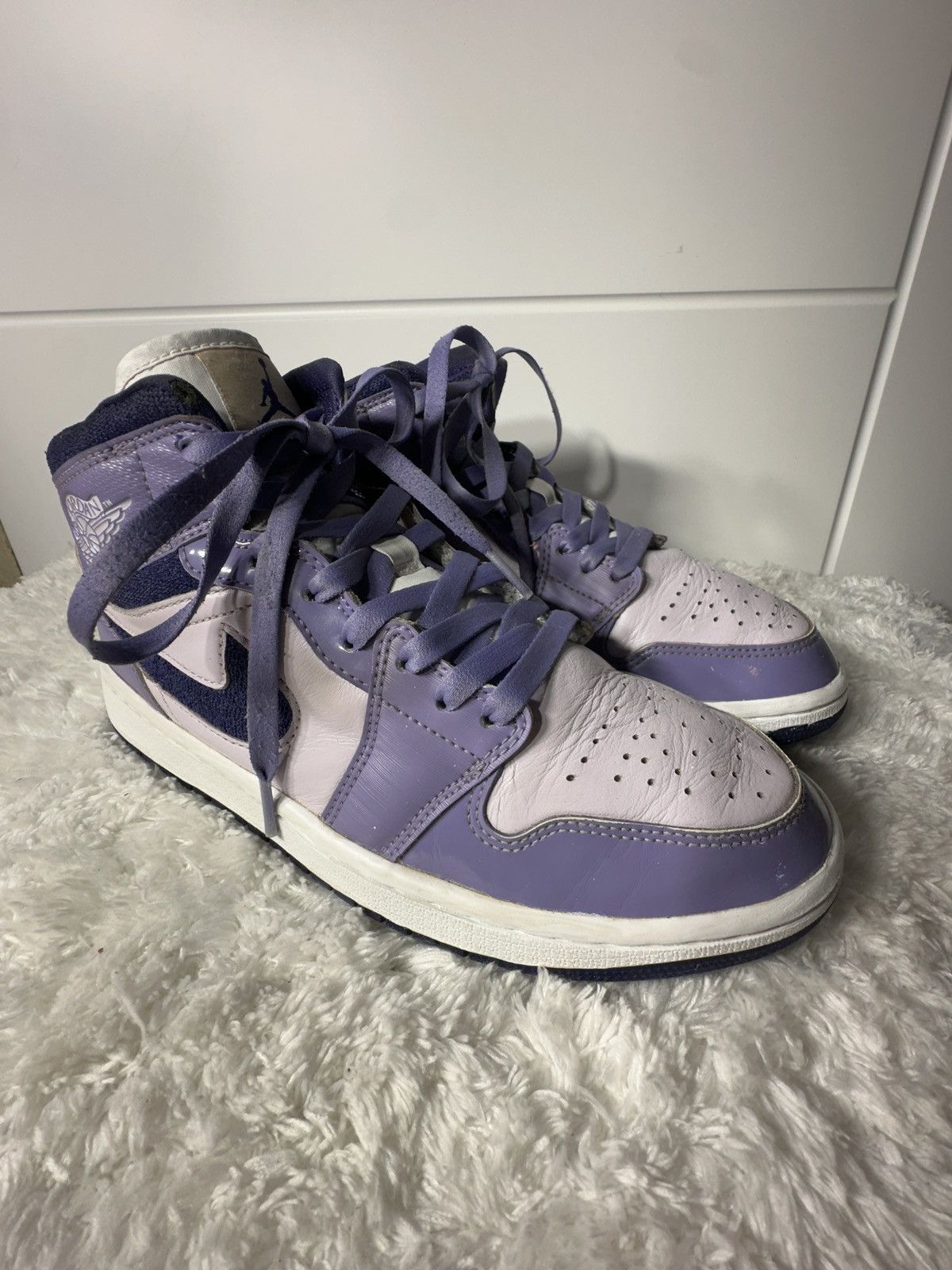Jordan Brand Jordan 1 Mid SE Chenille Sky J Light Purple (Women's) Size US 7.5 / IT 37.5 - 1 Thumbnail