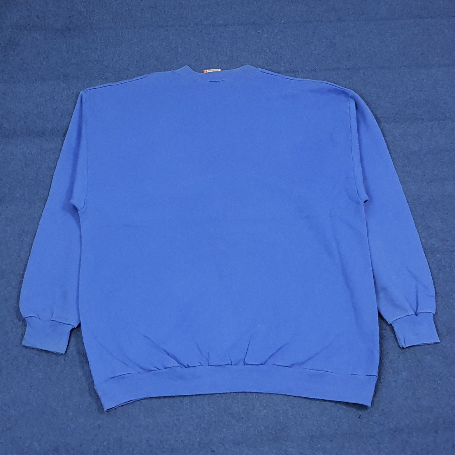 Disney Vintage Disney Donald Duck Cartoon Sweatshirt C270N11 Size US L / EU 52-54 / 3 - 4 Thumbnail
