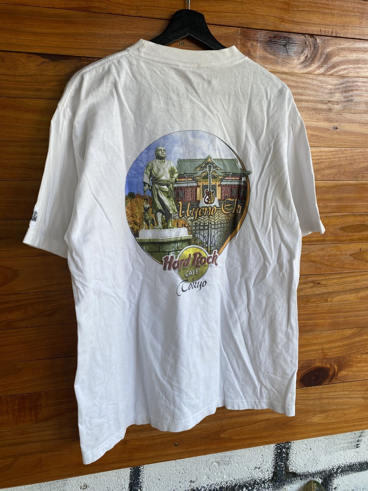 Hard Rock Cafe Vintage Hard Rock Cafe Ueno Eki Tokyo Heavy Tee White TShirt Size US L / EU 52-54 / 3 - 11 Thumbnail