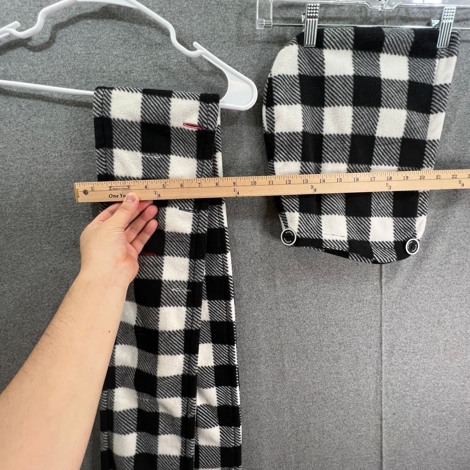Other Scoodie Black and White Plaid Women's Scarves & Hood Size ONE SIZE - 3 Thumbnail
