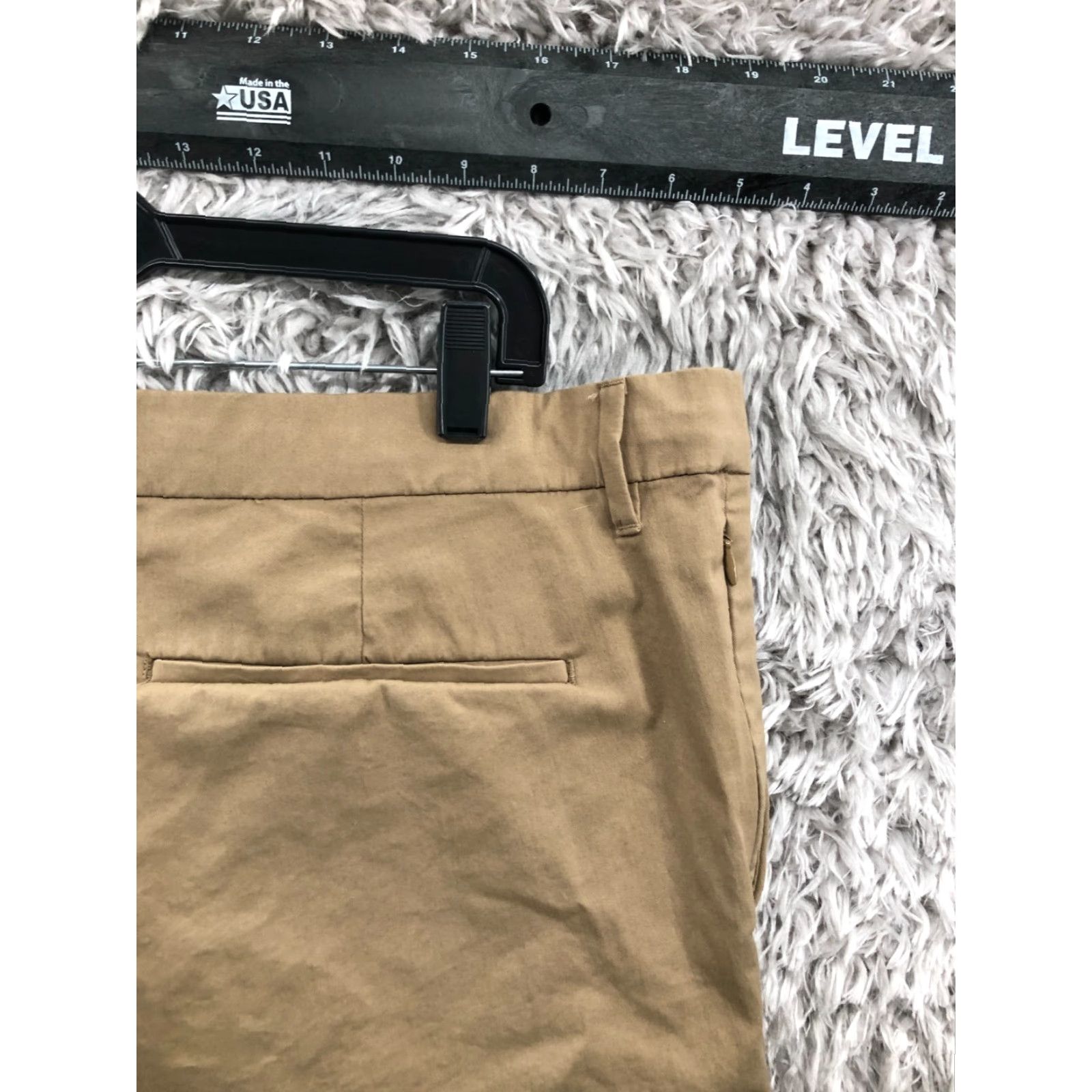 Vintage Goodfellow Chino Shorts Mens Size 38 Mid Rise Medium Wash Beige Casual 5-Pocket Design Belt Loops Regular Size US 38 / EU 54 - 5 Thumbnail