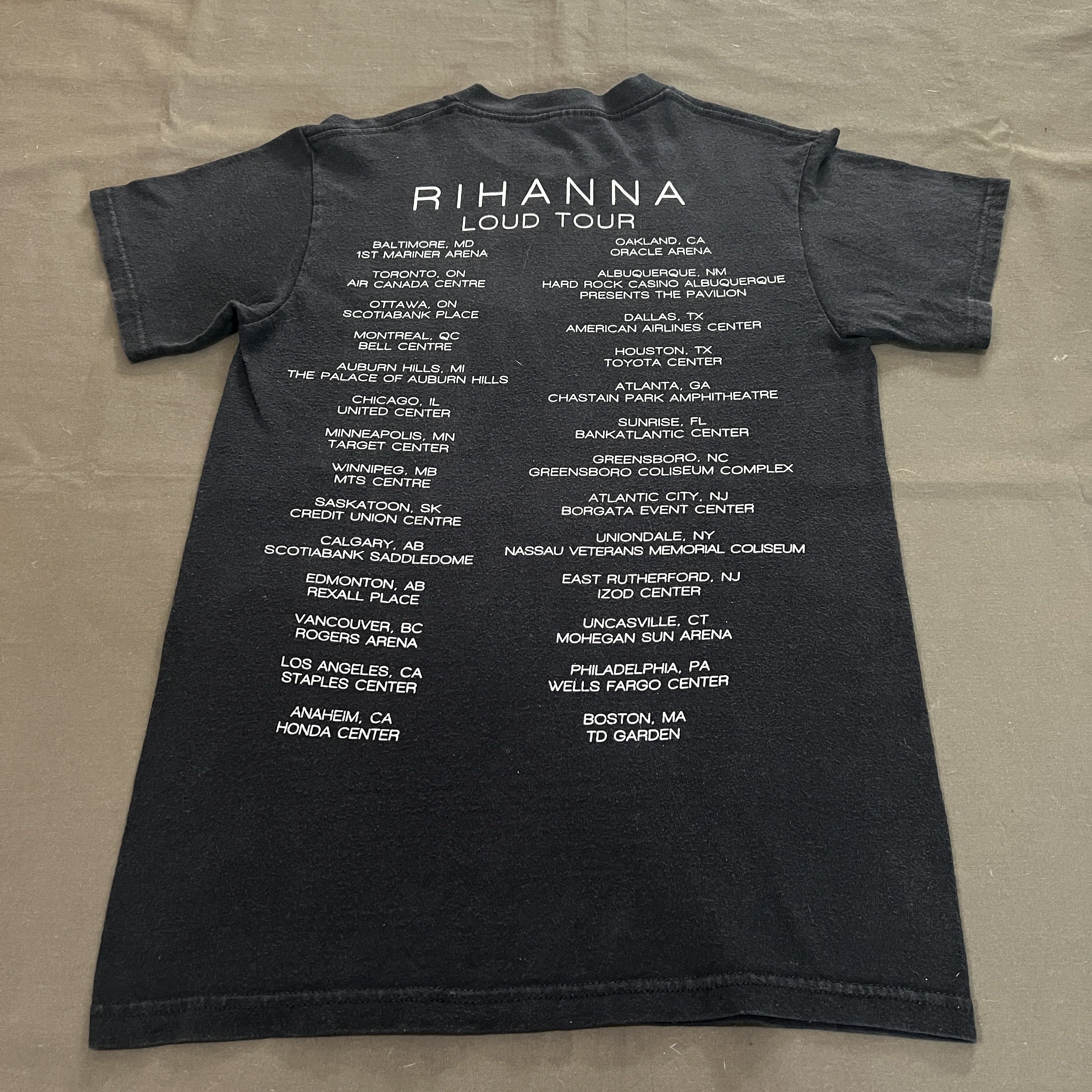 Band Tees × Rap Tees Rihanna Loud Promo Tour Tee Size US S / EU 44-46 / 1 - 5 Thumbnail