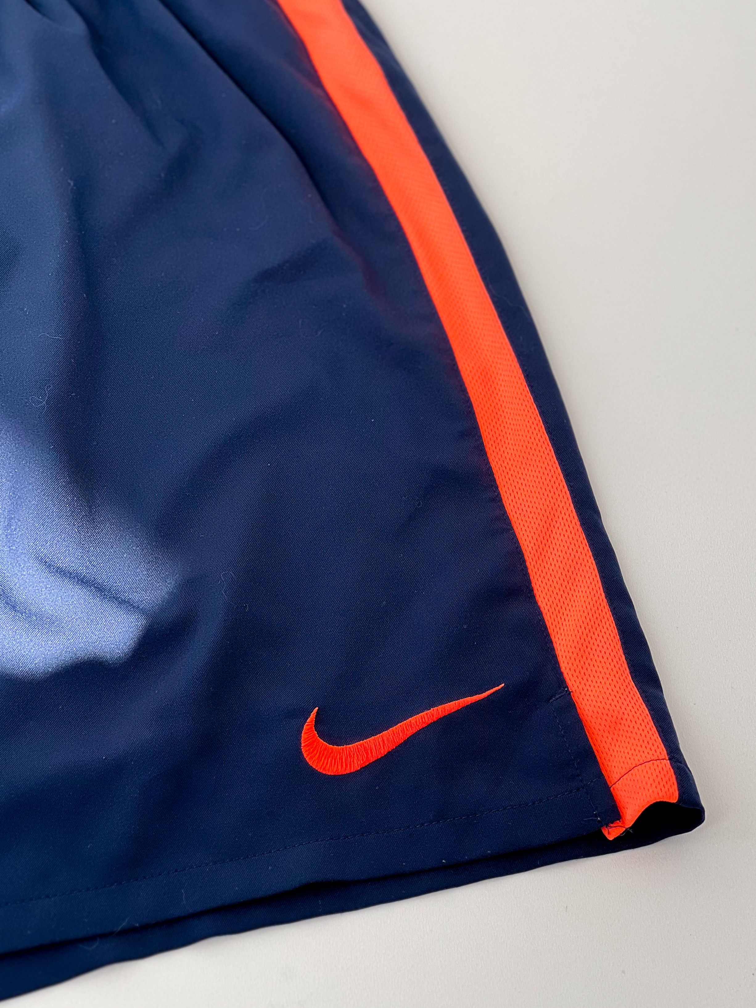 Nike Nike x Barcelona tr shorts Size US 34 / EU 50 - 3 Thumbnail