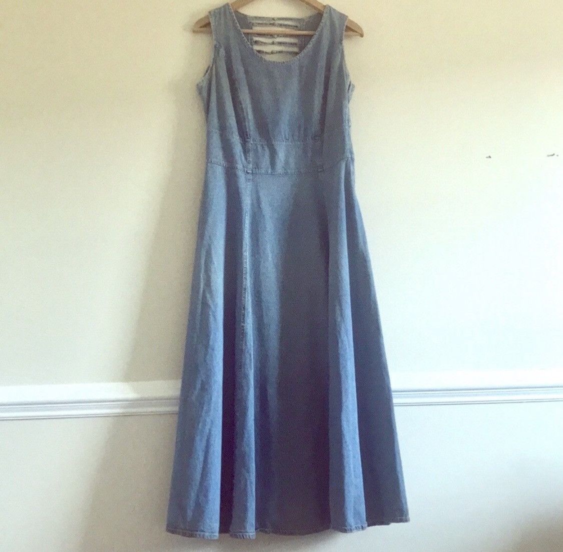 Vintage VINTAGE R&R LIGHT WASH DENIM JEAN CUTOUT BACK MAXI DRESS Size L / US 10 / IT 46 - 7 Thumbnail