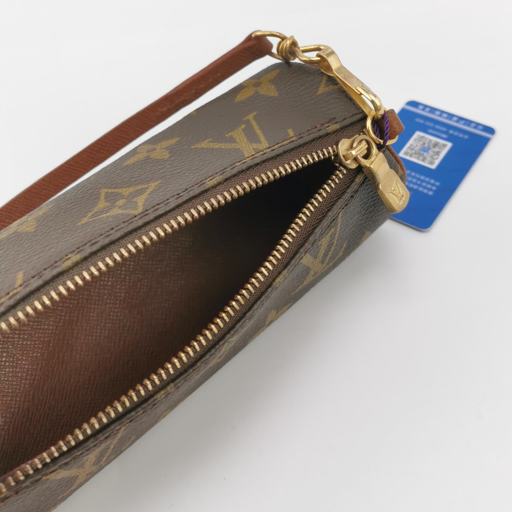 Louis Vuitton Louis Vuitton (LV) Papillon Mini Cowhide Monogram Printed D Size ONE SIZE - 3 Thumbnail