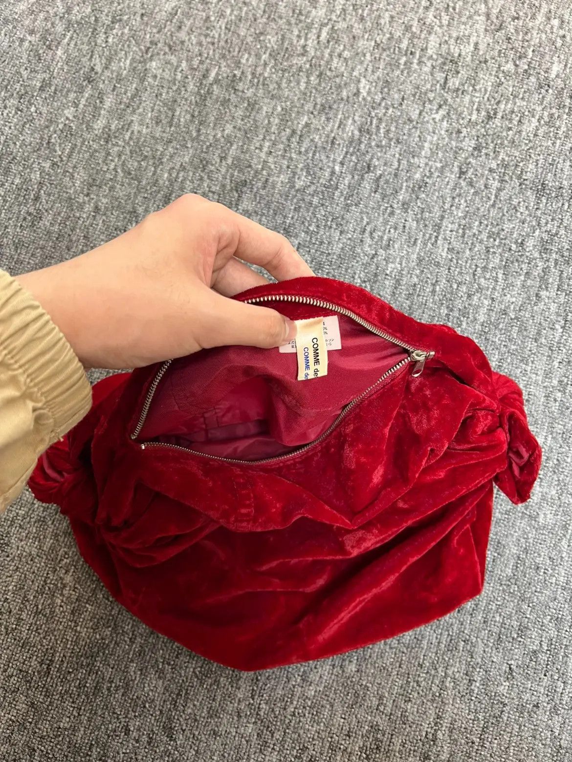 Comme des Garcons Comme des Garcons red velvet handbag Size ONE SIZE - 2 Thumbnail
