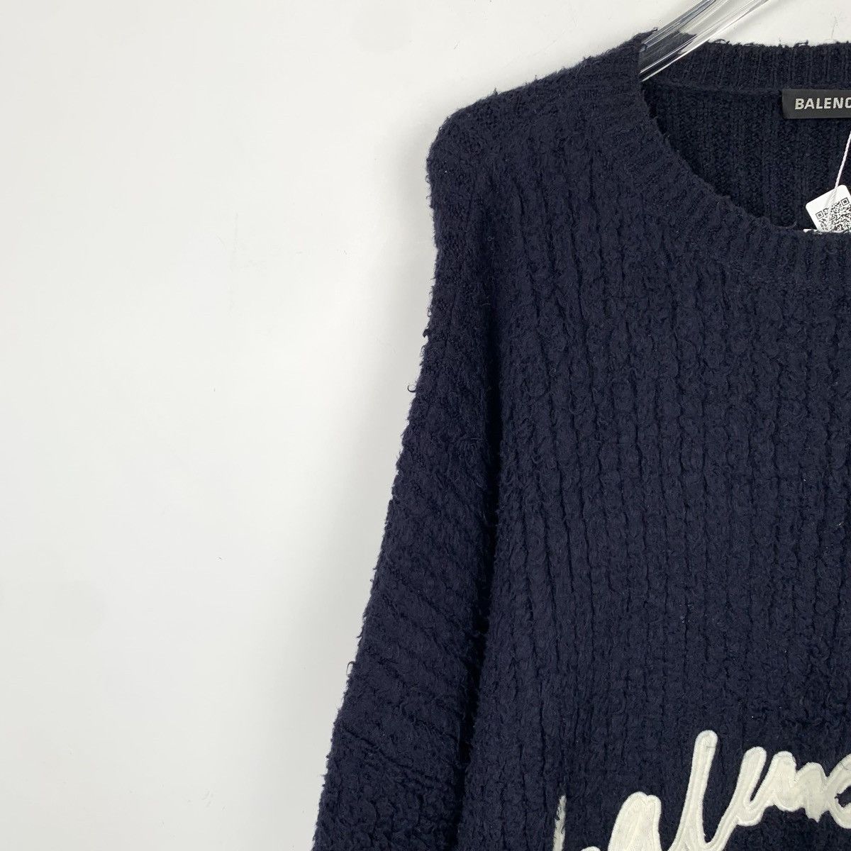 Balenciaga Balenciaga Navy Logo Long Sleeve Knit Sweater K26WX Size XS / US 0-2 / IT 36-38 - 3 Thumbnail
