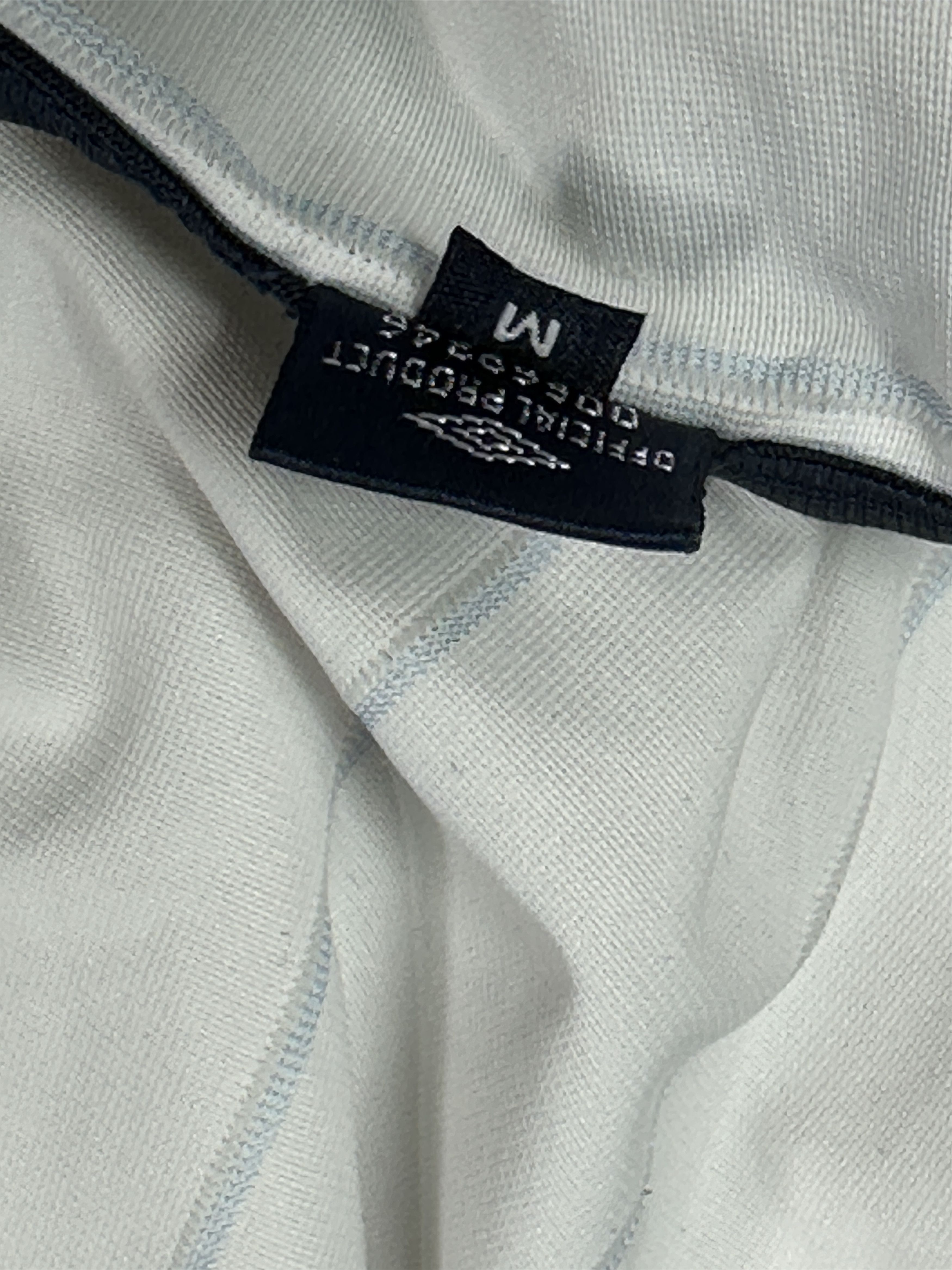 Umbro England 2003-2005 Umbro size M, fits better a Small Size US M / EU 48-50 / 2 - 3 Thumbnail