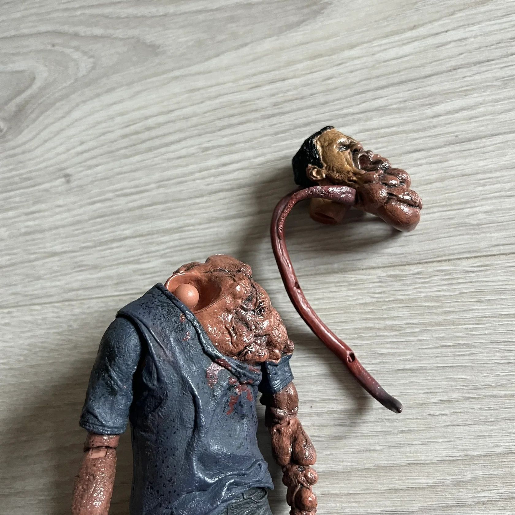 Other NECA Left 4 Dead Smoker Action Figure Size ONE SIZE - 11 Thumbnail