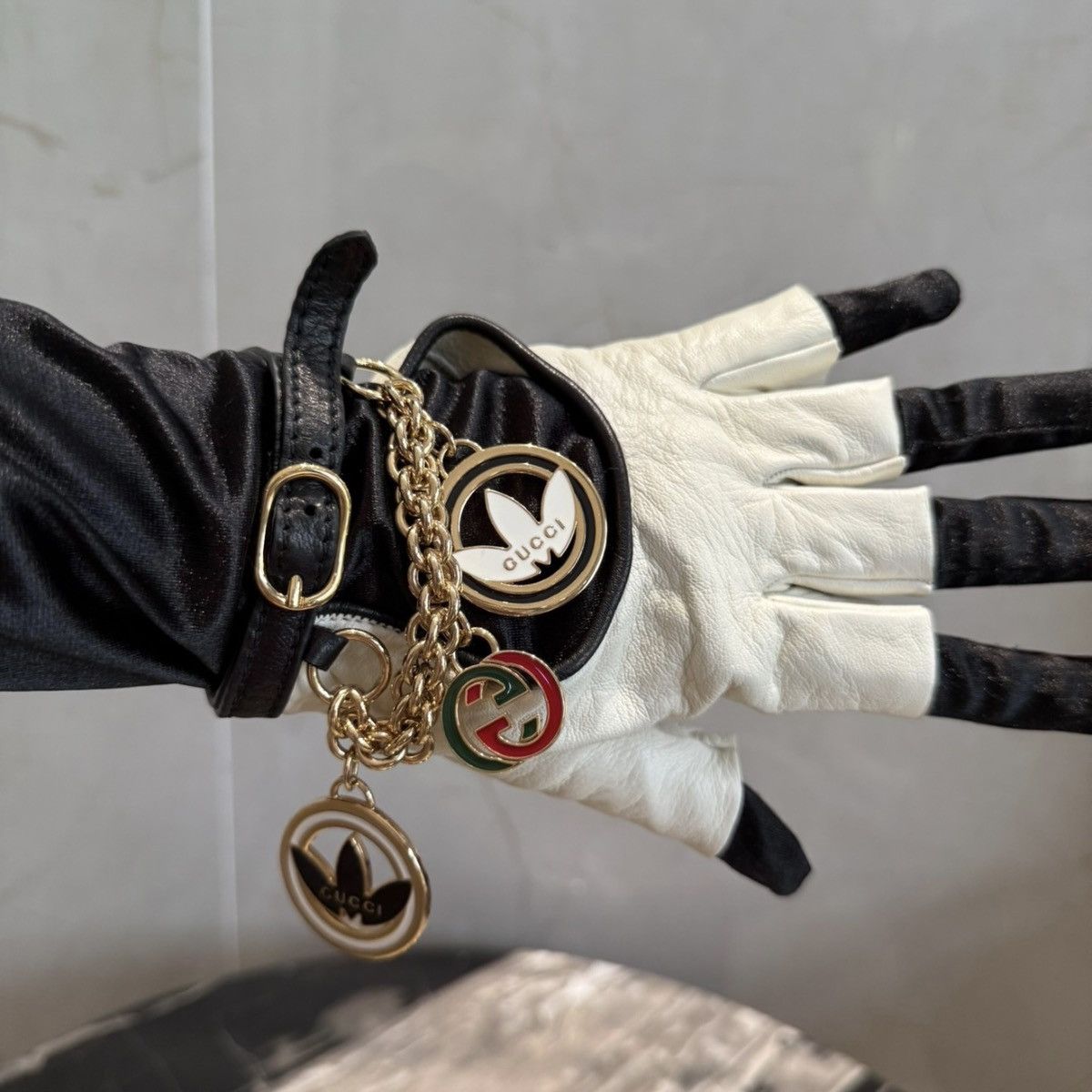 小物 Gucci x Adidas Leather Logo Glove Gucci x Adidas leather gloves