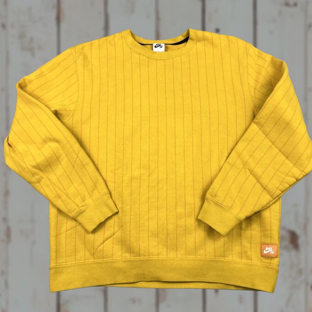 Nike Nike SB Sweatshirt Men L Yellow Stripe Crew Pullover Swoosh Logo Graphic Print Skateboarding Pullover — Regular Fit, Cotton Fleece Size US L / EU 52-54 / 3 - 1 Thumbnail
