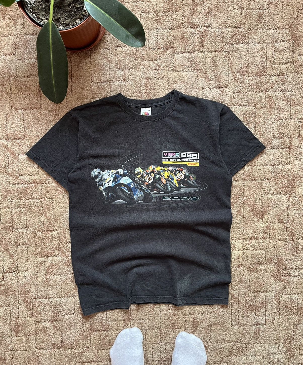 Vintage Vintage British Motorbike Nascar Firelli 2009 Racing Tee Size US S / EU 44-46 / 1 - 1 Thumbnail