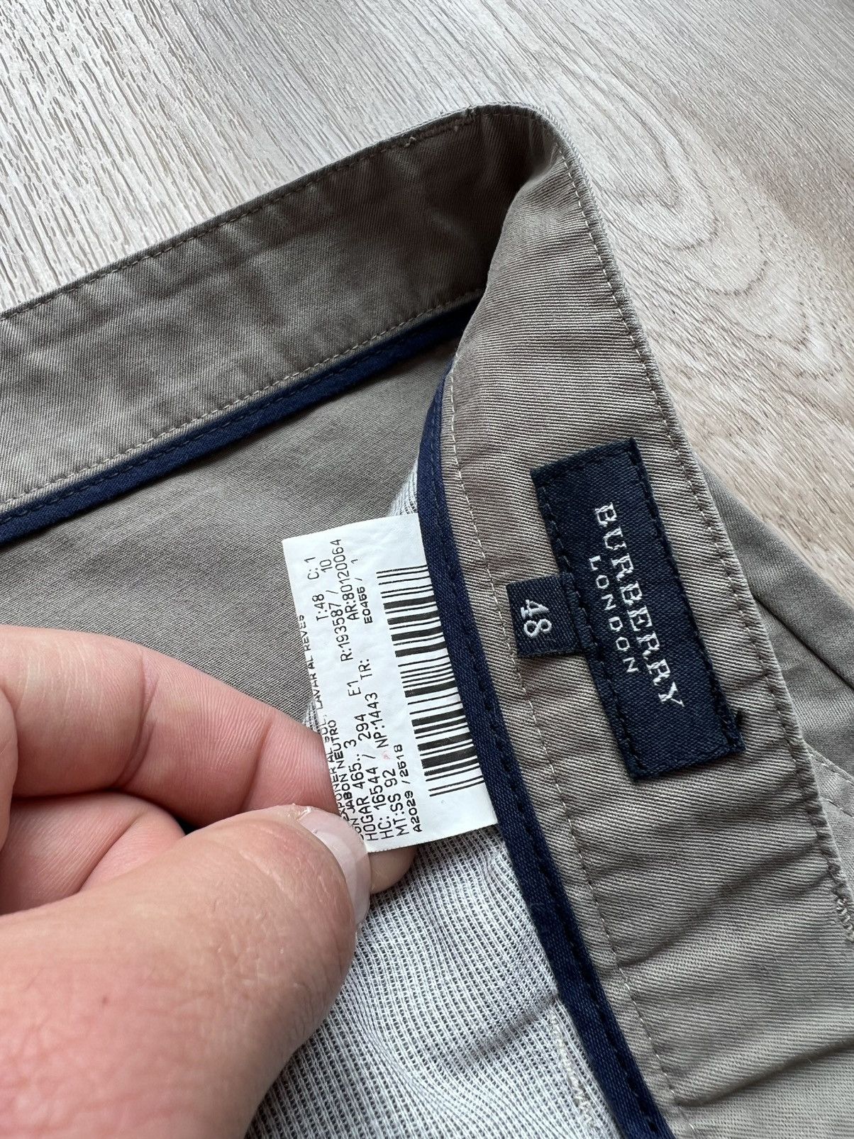 Burberry × Vintage Vintage Burberry London Beige Chino Trousers Classic Pants Size US 32 / EU 48 - 6 Thumbnail