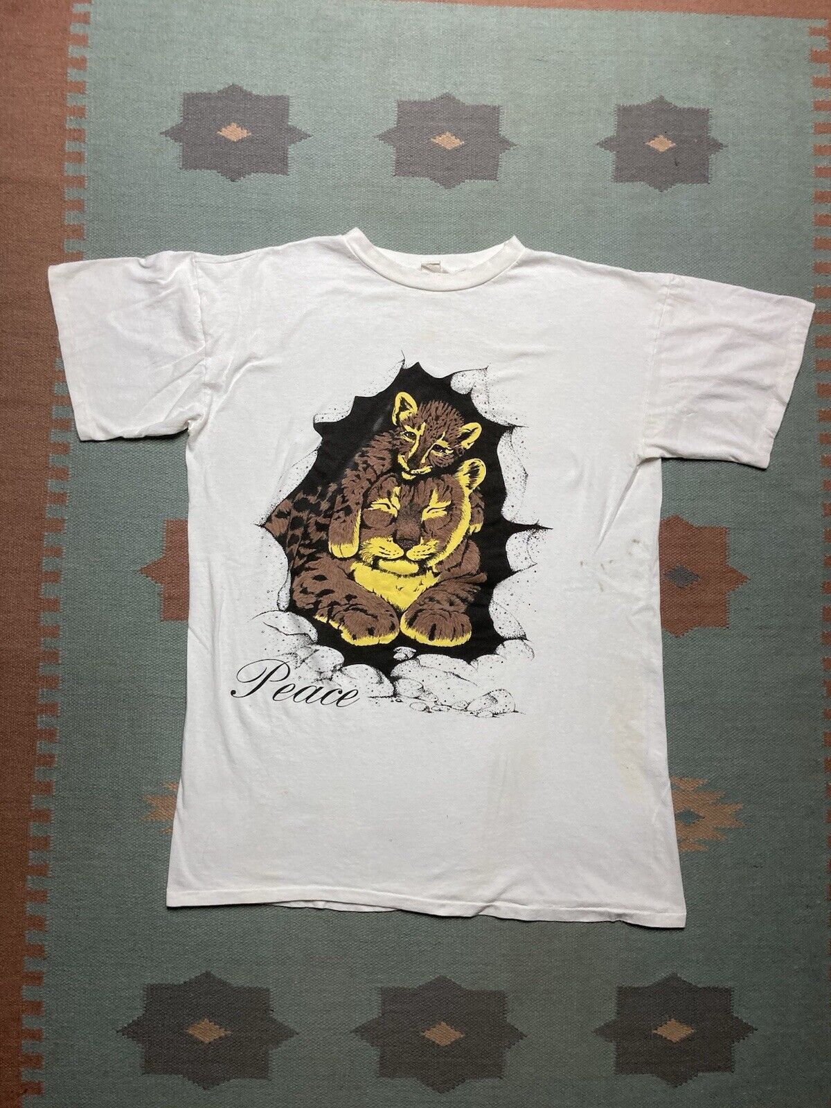 Vintage 90s t shirt peace tiger cub animal cute oversized XL long Size US XL / EU 56 / 4 - 1 Thumbnail